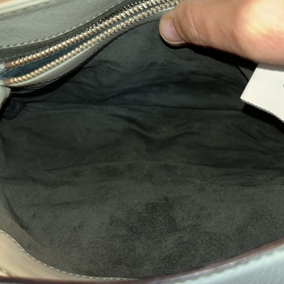 Marc Jacobs beautiful blue leather bag with loads of pockets. New with dust bag - Picture 6 of 9